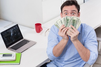کسب درآمد اینترنتی در منزل؛ بهترین روشها در ایران و جهان